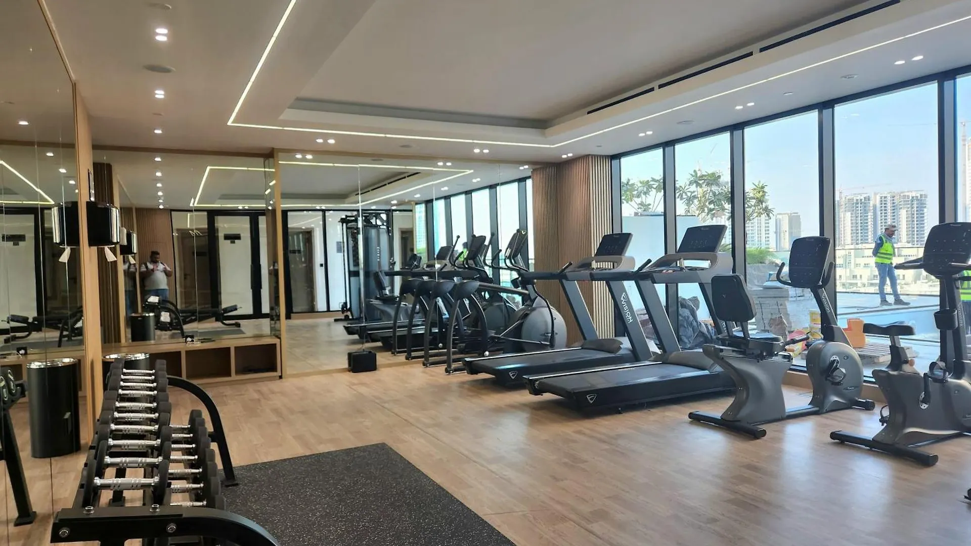 Luxurious Comfort In Jvc Dubai Holiday home