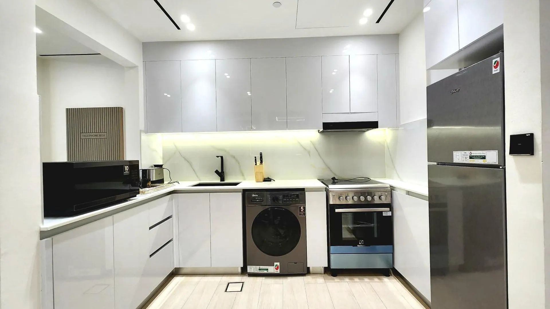 Luxurious Comfort In Jvc Dubai Holiday home