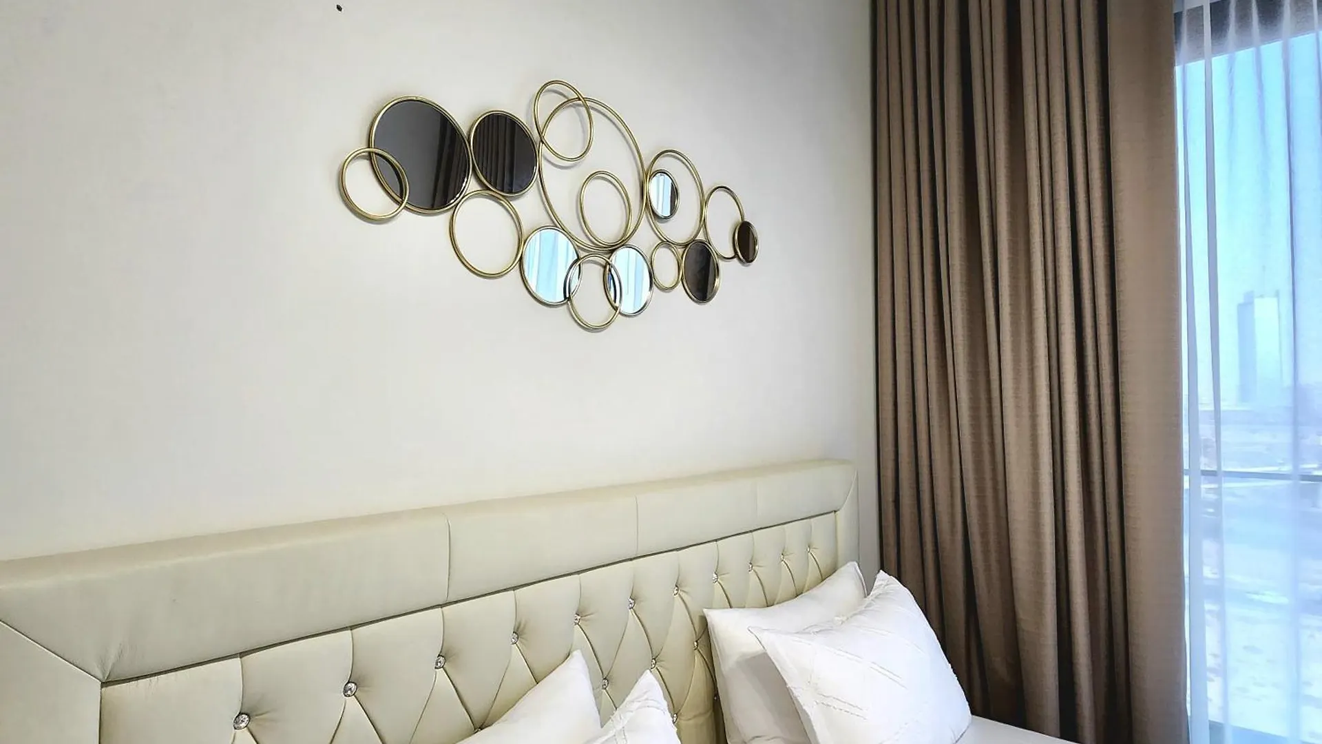 Dom wakacyjny Luxurious Comfort In Jvc Dubaj